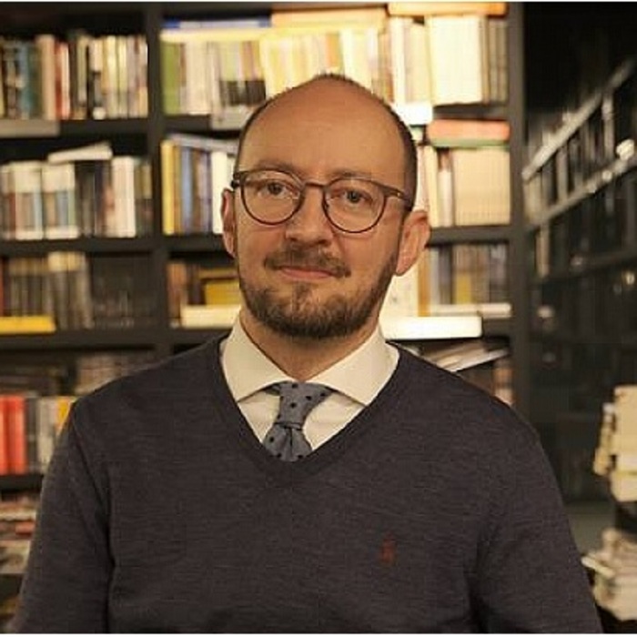 georgi-gochev-frognews-bg_700x700_crop_478b24840a