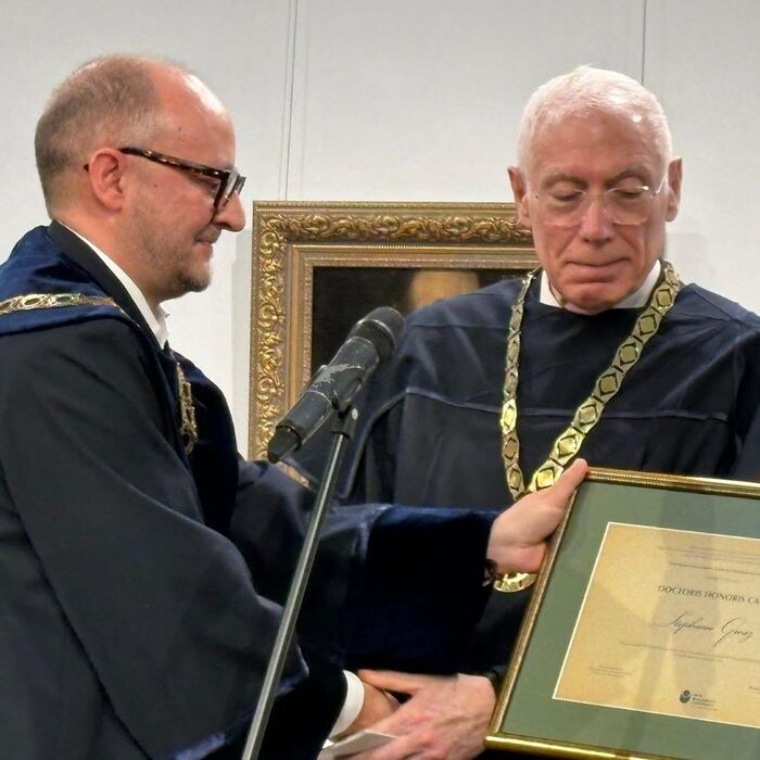 steven-gross-nbu_700x700_crop_478b24840a