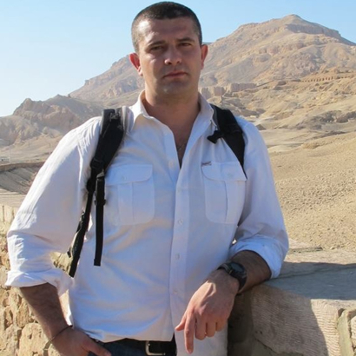 emil-buzov-akademika_700x700_crop_478b24840a